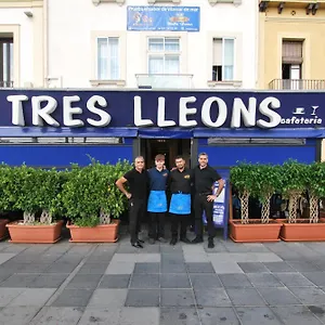 Tres Leones ビラサル・ダ・マル